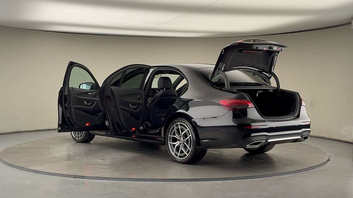 Used Mercedes-Benz E Class 2023 for sale - 77027795: Photo 43