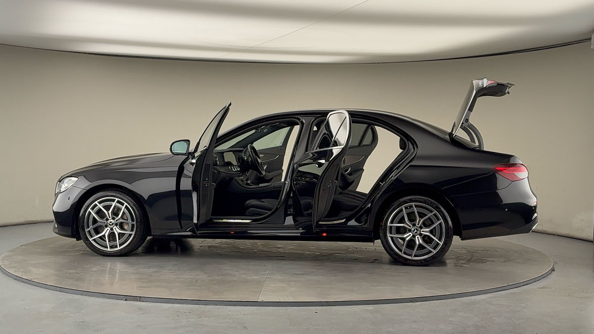 Used Mercedes-Benz E Class 2023 for sale - 77027795: Photo 46