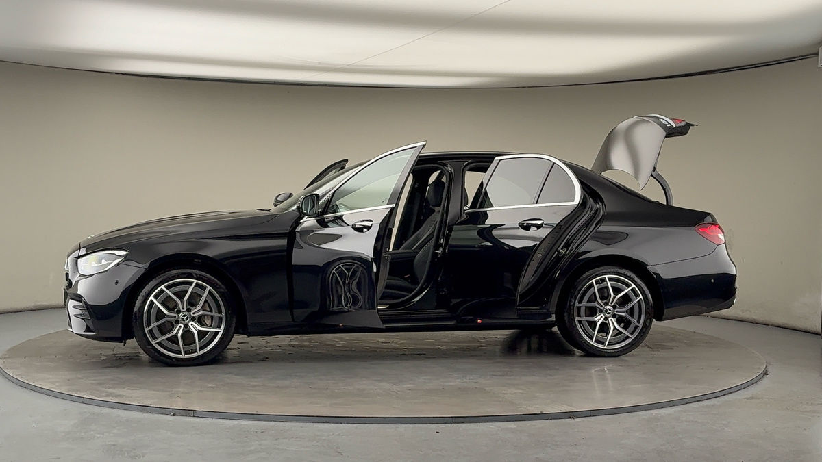 Used Mercedes-Benz E Class 2023 for sale - 77027795: Photo 47