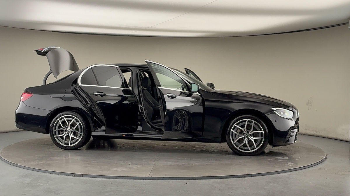 Used Mercedes-Benz E Class 2023 for sale - 77027795: Photo 55