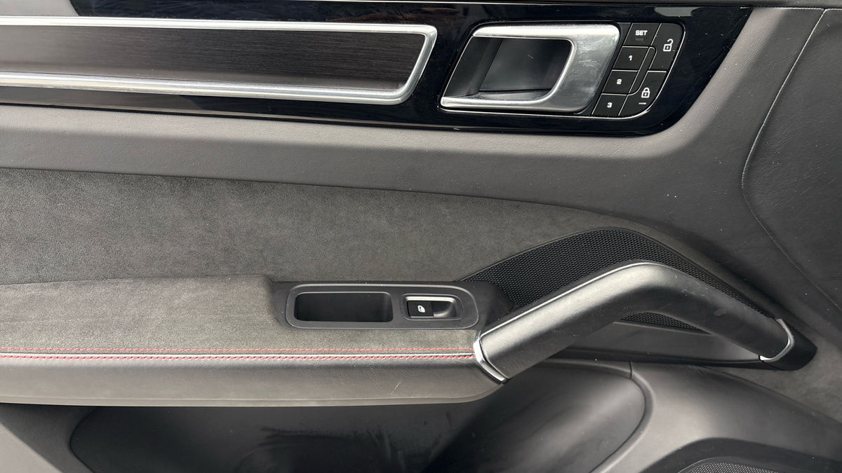 Used Porsche Cayenne 2022 for sale - 77303330: Photo 19