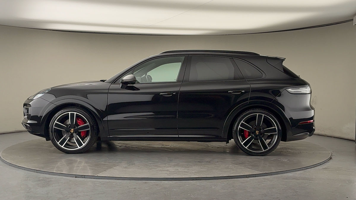 Used Porsche Cayenne 2022 for sale - 77303330: Photo 31