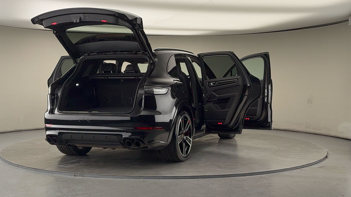 Used Porsche Cayenne 2022 for sale - 77303330: Photo 63