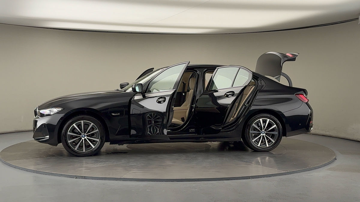 Used BMW 3 Series 2023 for sale - 75999259: Photo 47