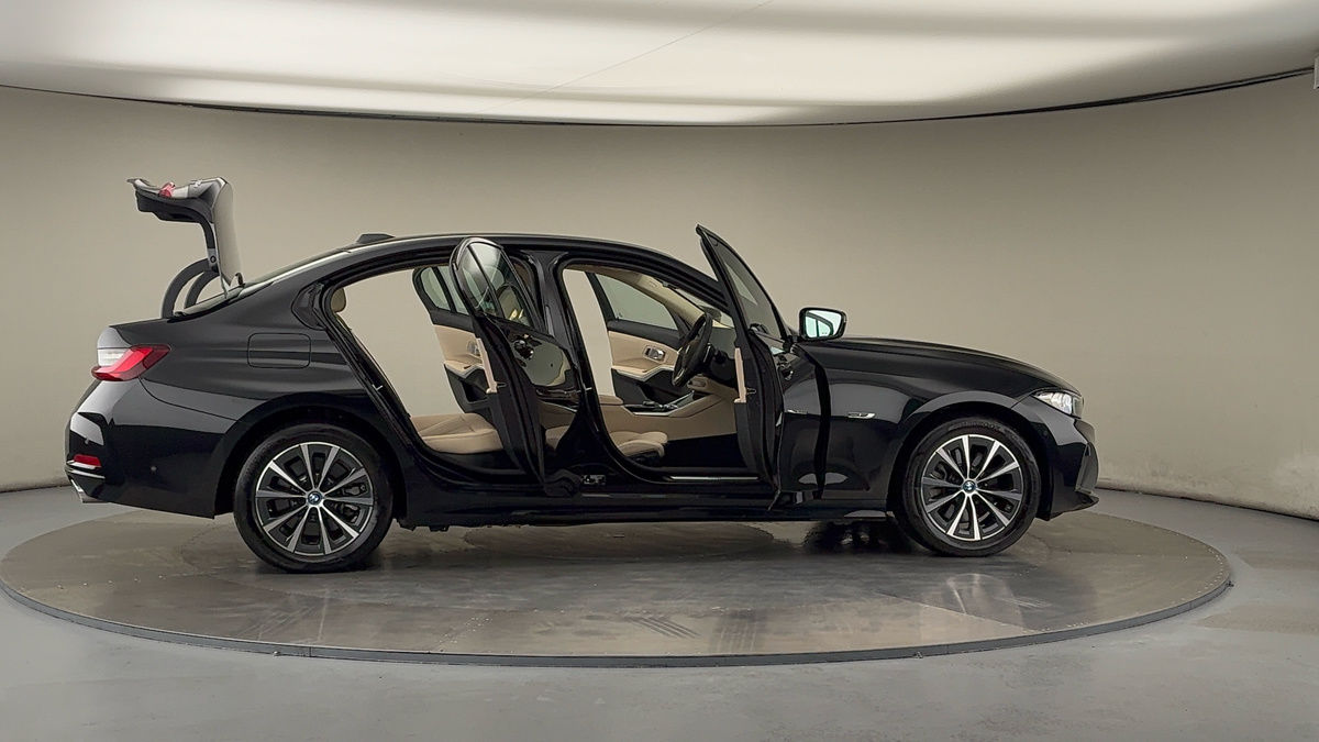 Used BMW 3 Series 2023 for sale - 75999259: Photo 56