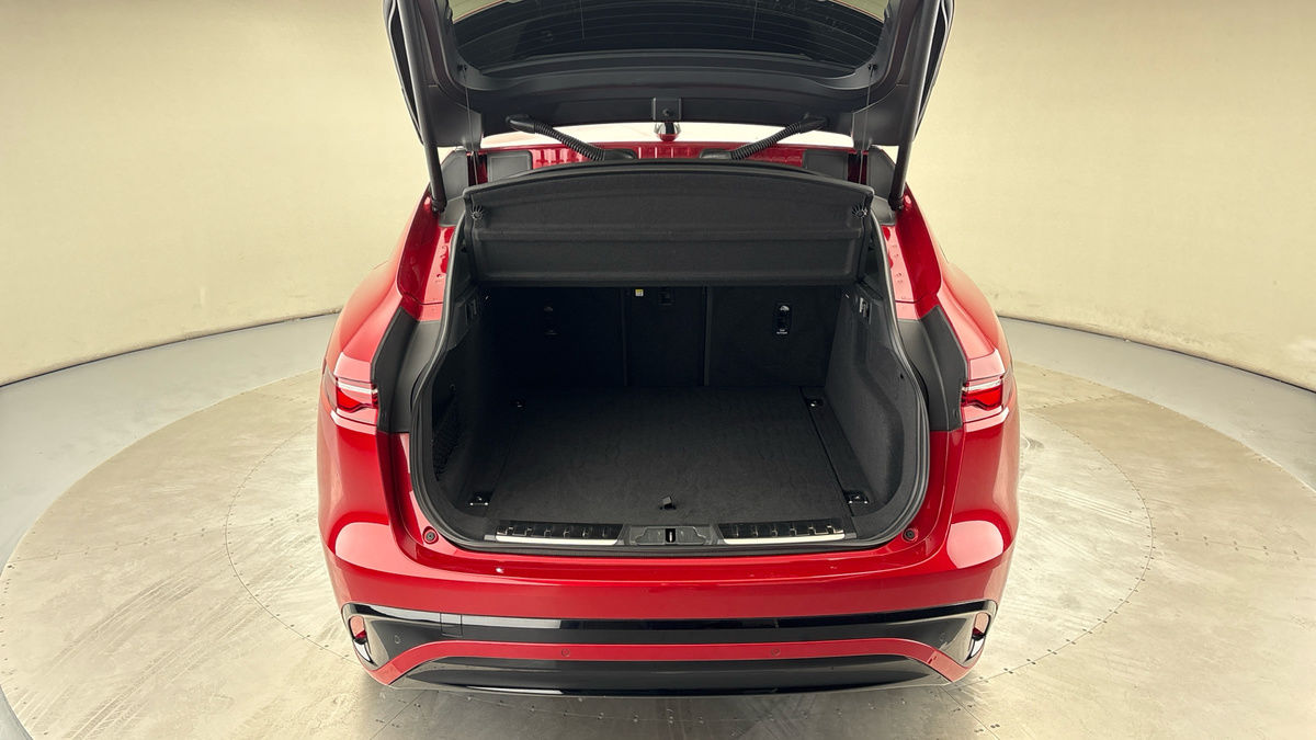 Used Jaguar F-Pace 2023 for sale - 76368739: Photo 11