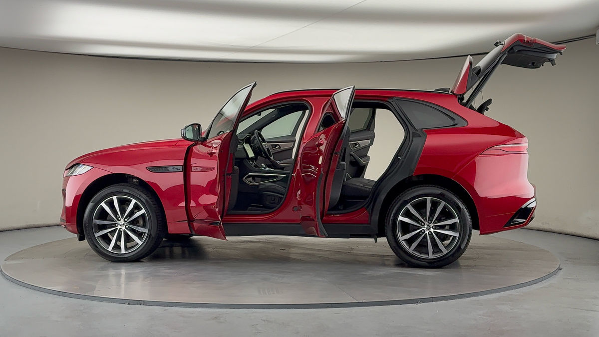 Used Jaguar F-Pace 2023 for sale - 76368739: Photo 48