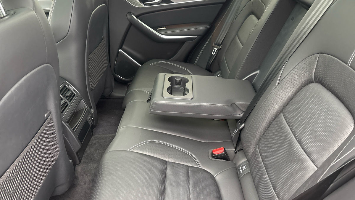 Used Jaguar F-Pace 2023 for sale - 76368739: Photo 9