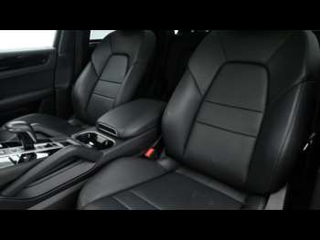 Used Porsche Cayenne 2022 for sale - 74320252: Photo