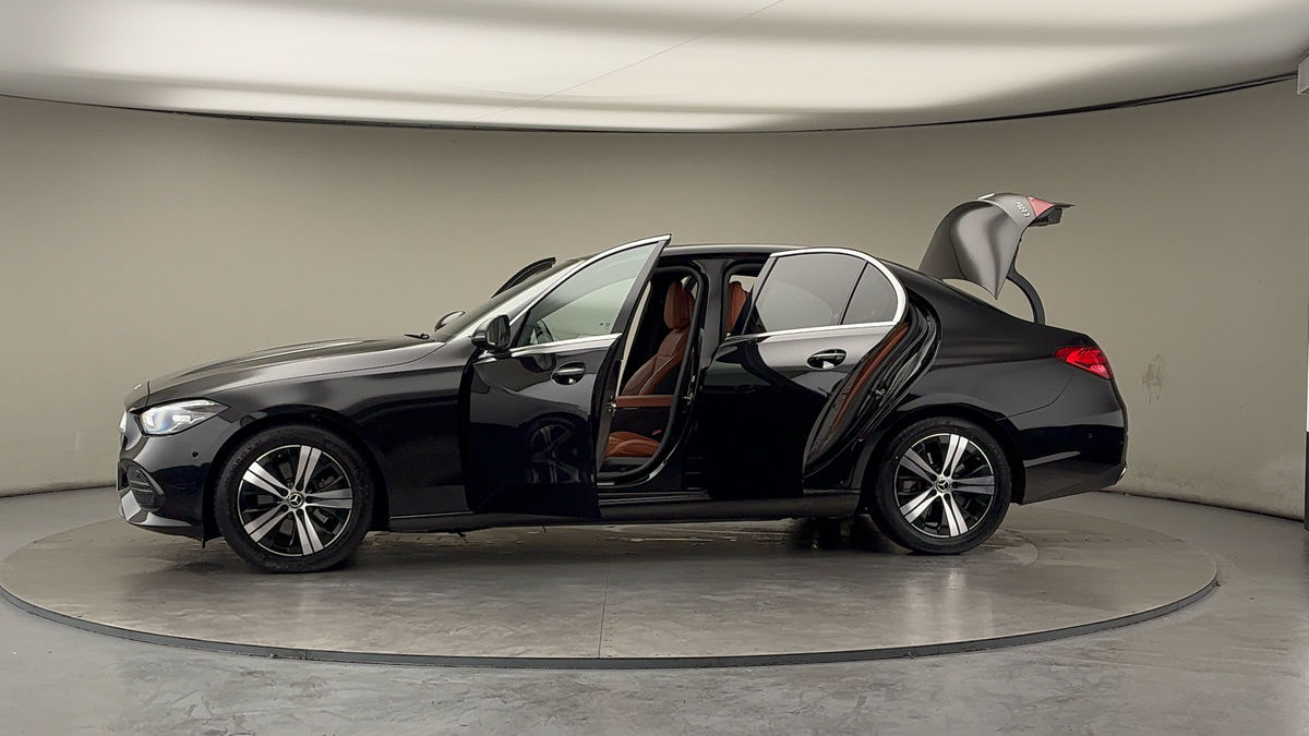 Used Mercedes-Benz C Class 2022 for sale - 76368740: Photo 47