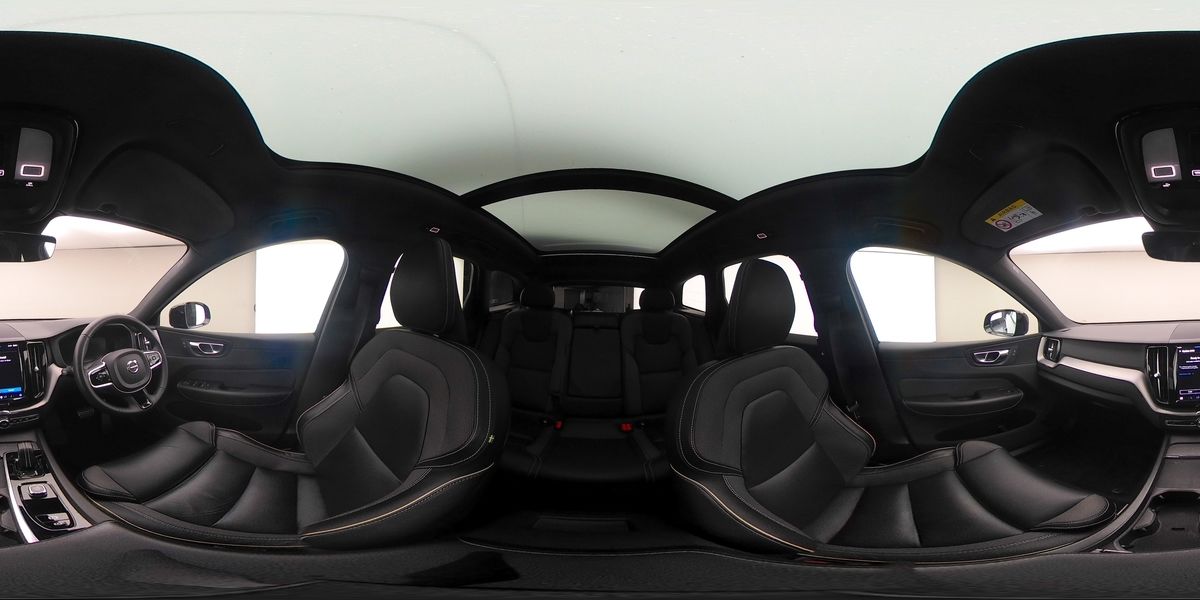 Used Volvo XC60 2022 for sale - 75999281: Photo 44