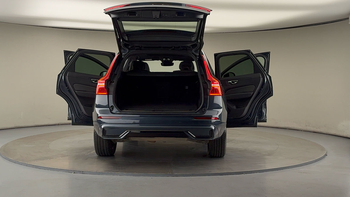 Used Volvo XC60 2022 for sale - 75999281: Photo 60