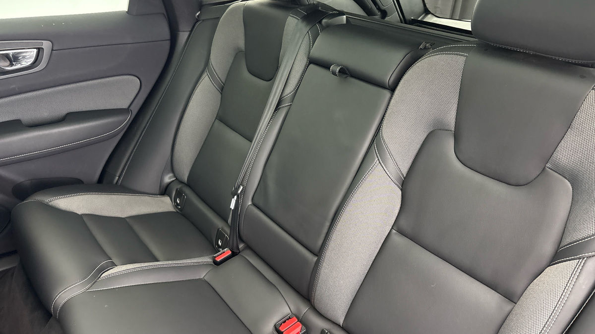 Used Volvo XC60 2022 for sale - 75999281: Photo 8