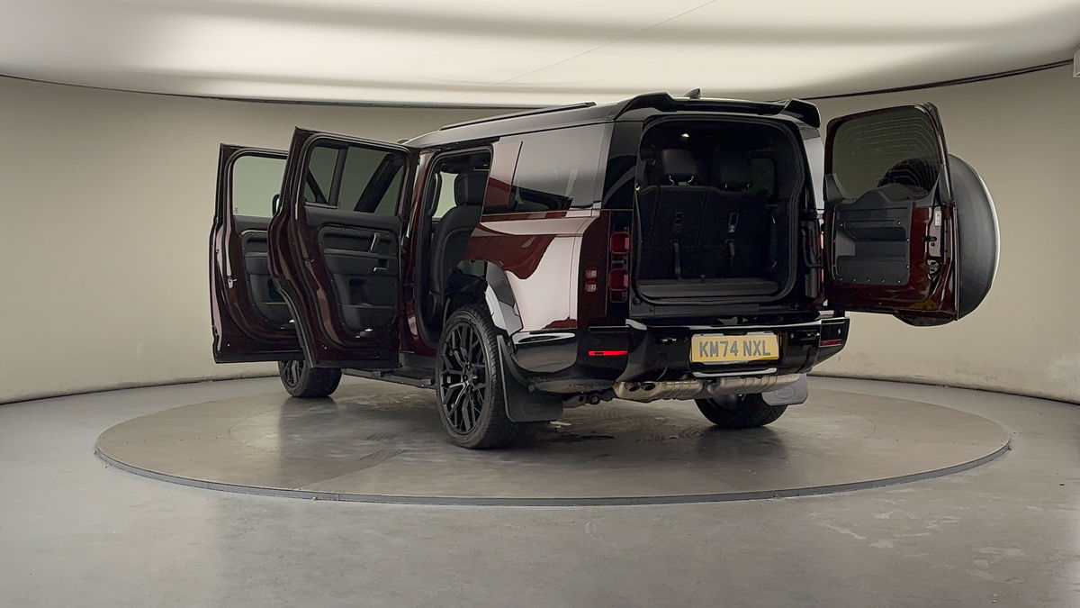 Used Land Rover Defender 130 2024 for sale - 76396730: Photo 23