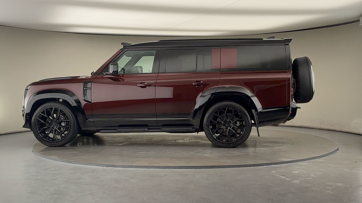 Used Land Rover Defender 130 2024 for sale - 76396730: Photo 33