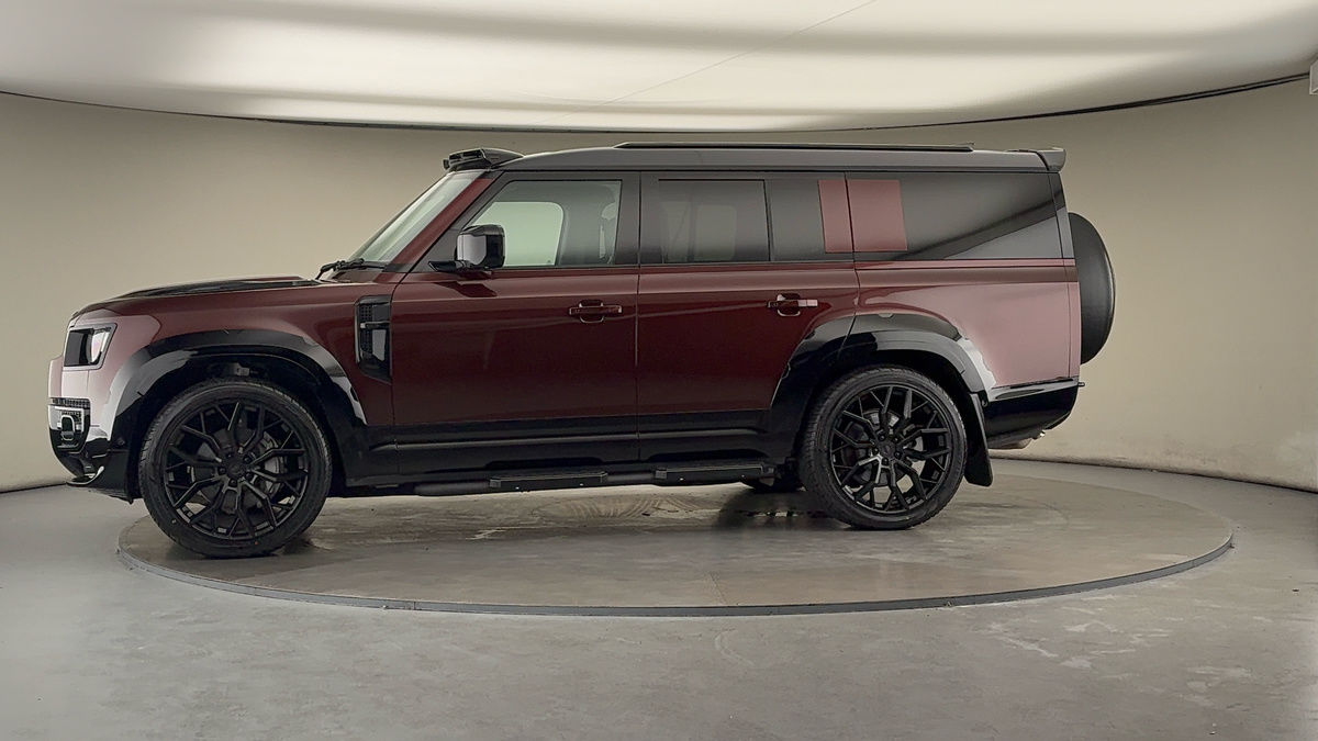 Used Land Rover Defender 130 2024 for sale - 76396730: Photo 34