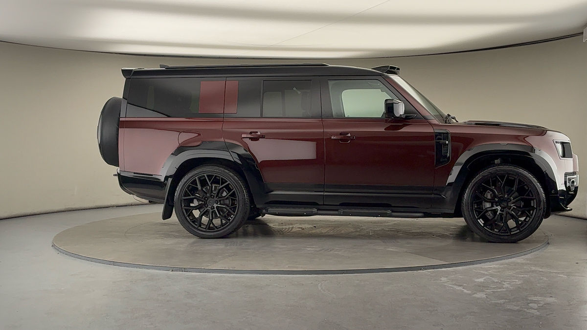 Used Land Rover Defender 130 2024 for sale - 76396730: Photo 42