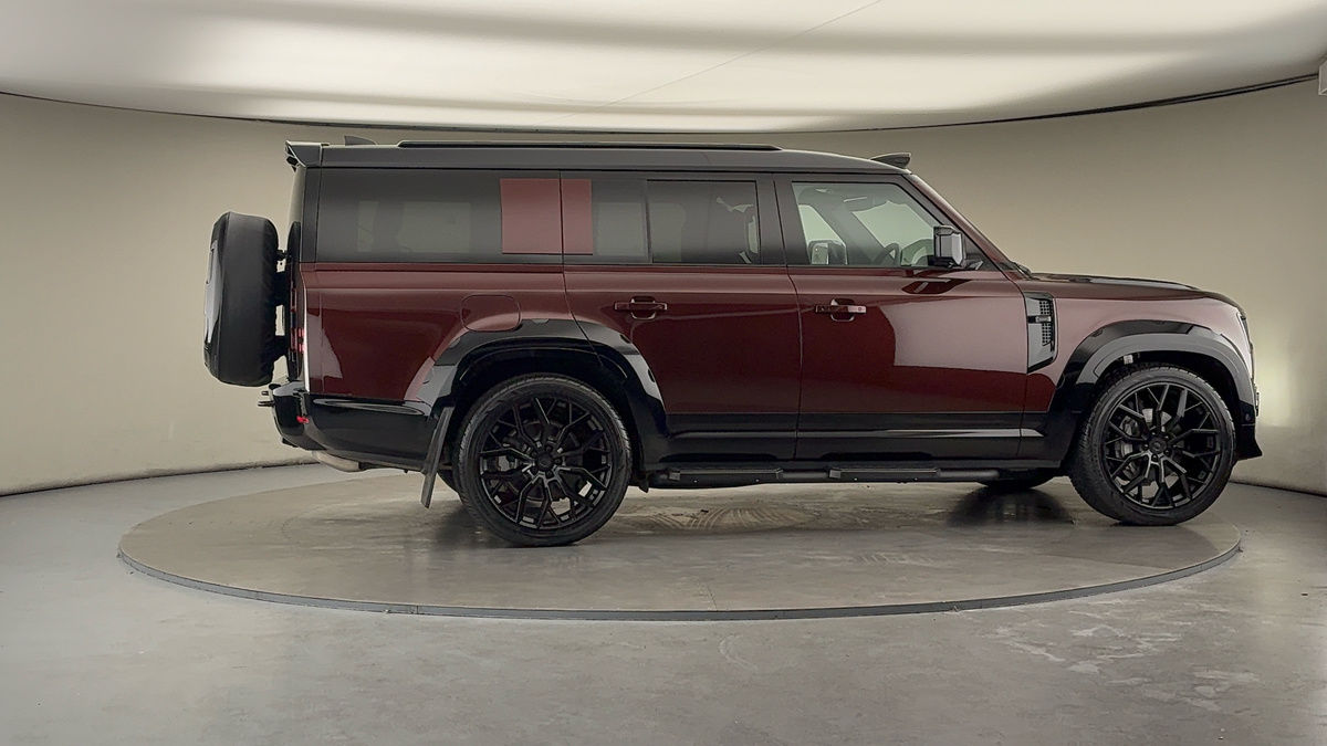 Used Land Rover Defender 130 2024 for sale - 76396730: Photo 43