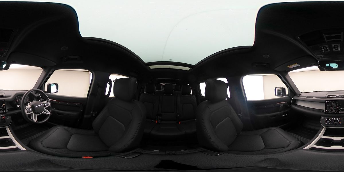 Used Land Rover Defender 130 2024 for sale - 76396730: Photo 50