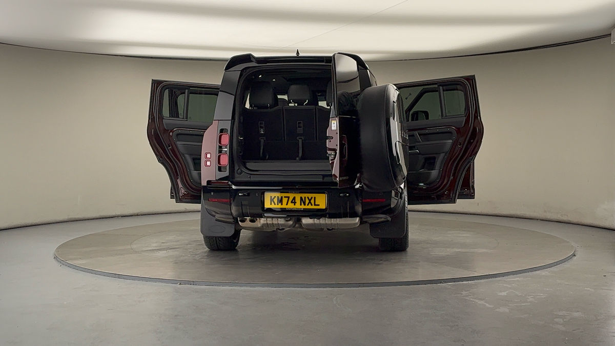 Used Land Rover Defender 130 2024 for sale - 76396730: Photo 66