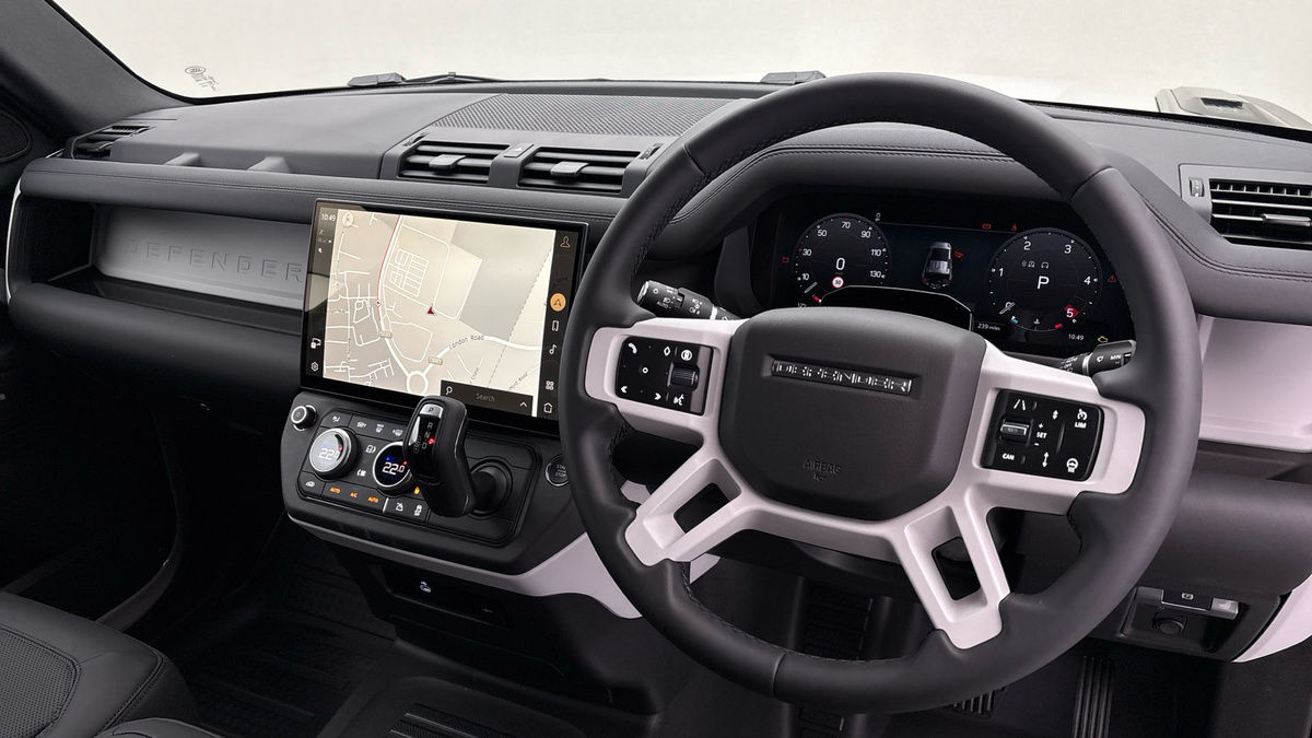 Used Land Rover Defender 110 2026 for sale - 77894265: Photo 12