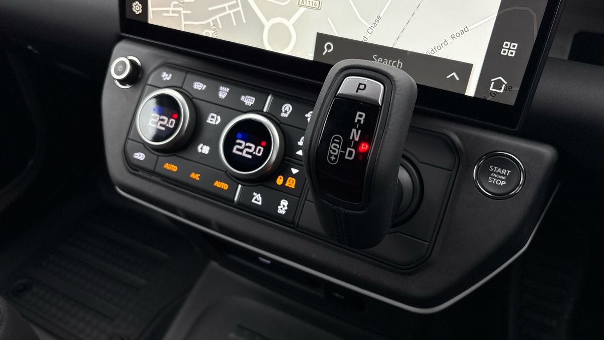 Used Land Rover Defender 110 2026 for sale - 77894265: Photo 6