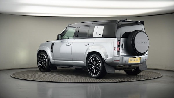 Used Land Rover Defender 110 2024 for sale - 75427639: Photo 38