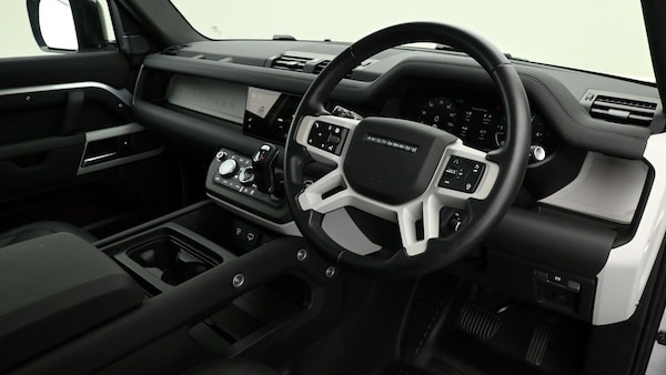 Used Land Rover Defender 110 2024 for sale - 75427639: Photo 3