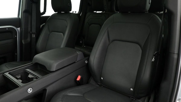 Used Land Rover Defender 110 2024 for sale - 75427639: Photo 4