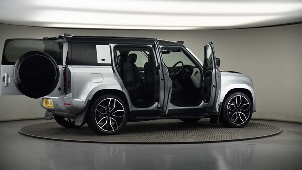 Used Land Rover Defender 110 2024 for sale - 75427639: Photo 57
