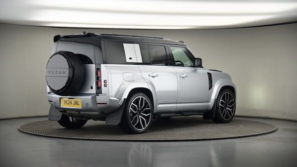 Used Land Rover Defender 110 2024 for sale - 75427639: Photo 7