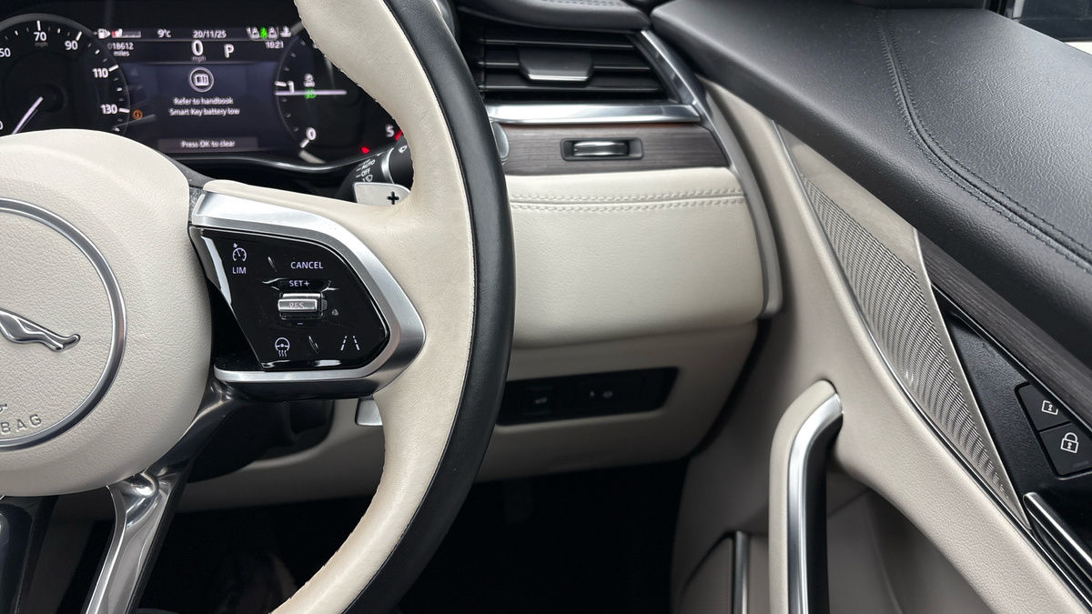 Used Jaguar F-Pace 2022 for sale - 76630346: Photo 14