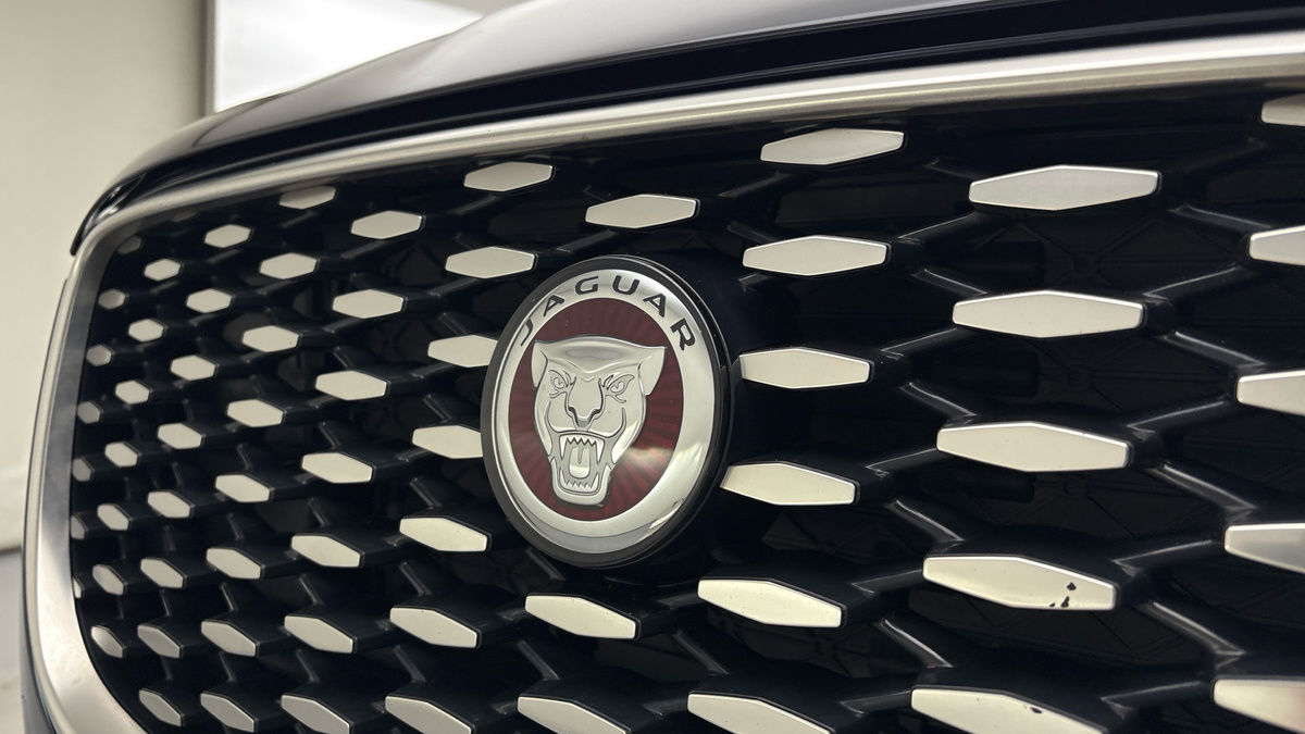 Used Jaguar F-Pace 2022 for sale - 76630346: Photo 24