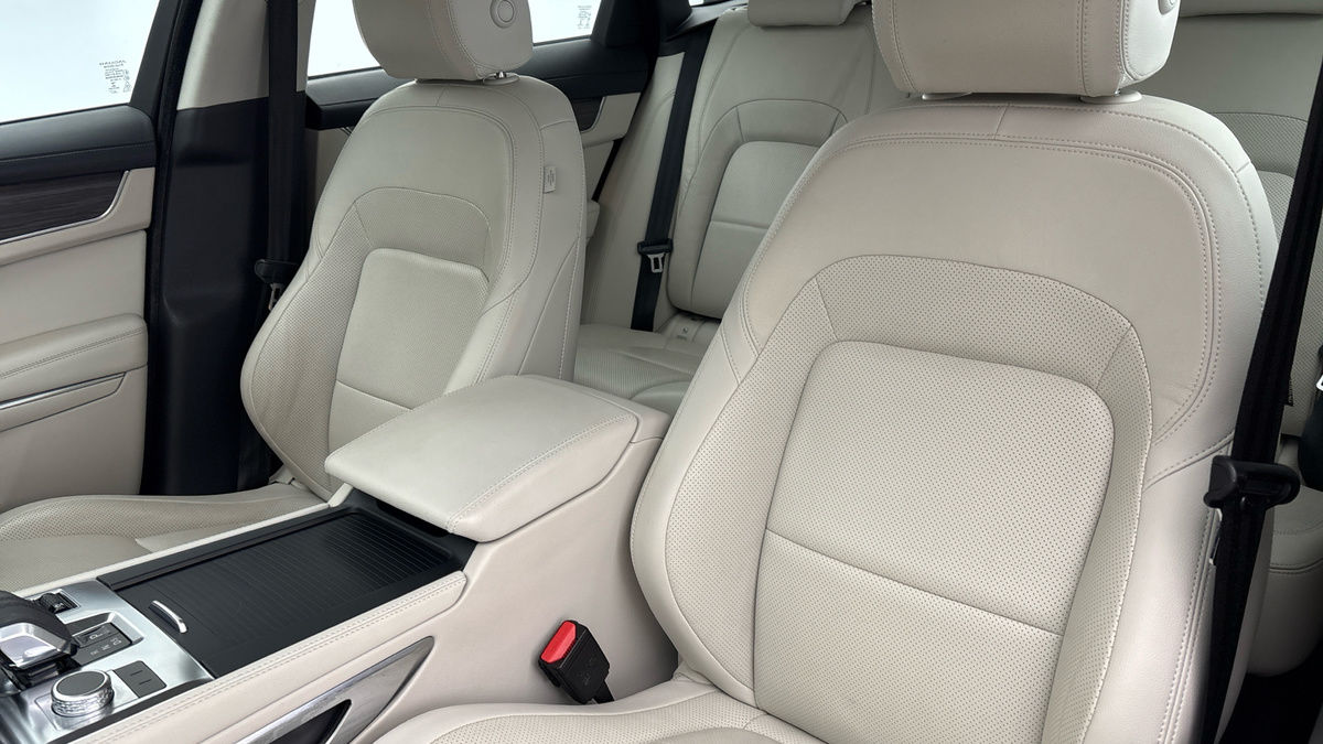 Used Jaguar F-Pace 2022 for sale - 76630346: Photo 7