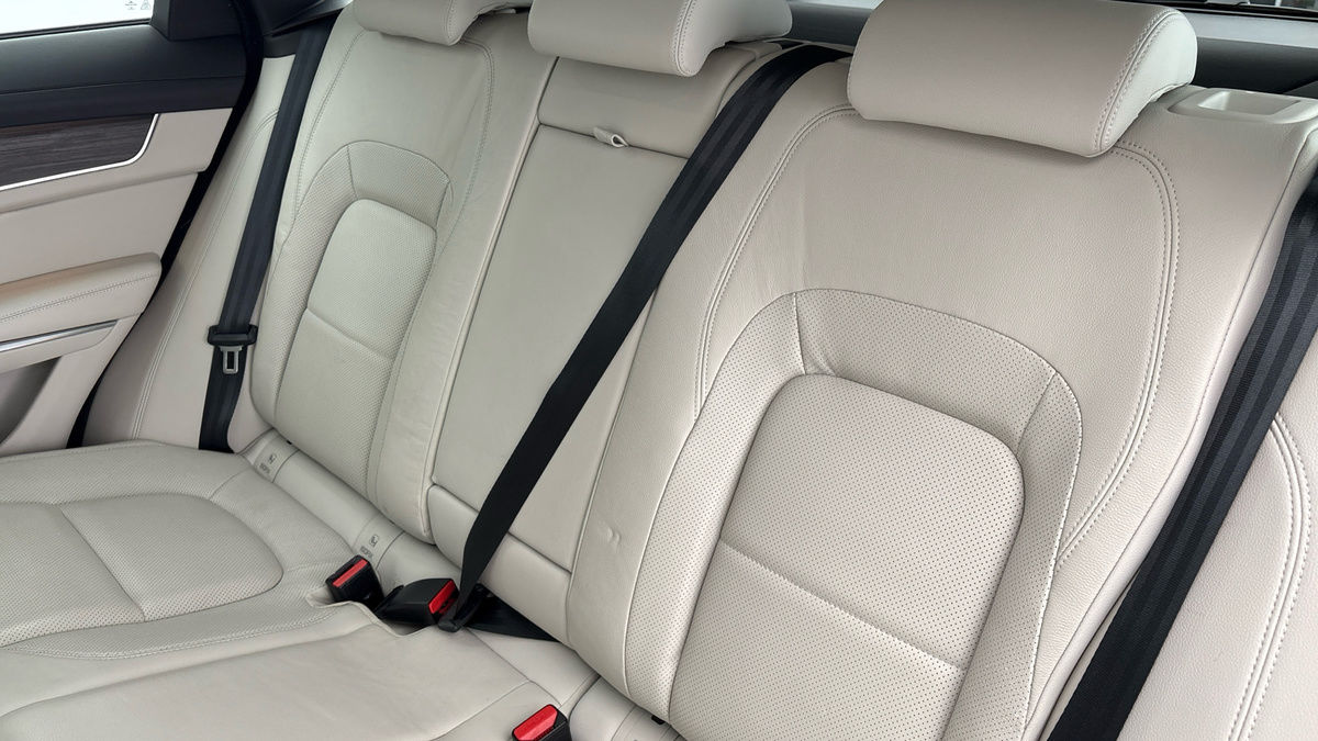 Used Jaguar F-Pace 2022 for sale - 76630346: Photo 8