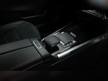 Used Mercedes-Benz GLB 2023 for sale - 75207490: Photo
