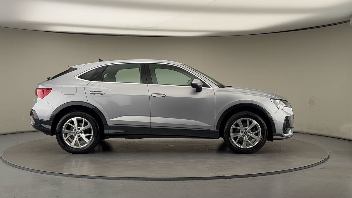 Used Audi Q3 2020 for sale - 77089589: Photo 16