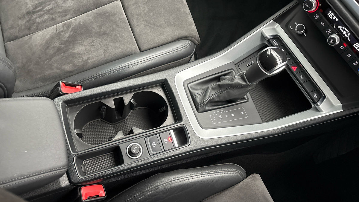 Used Audi Q3 2020 for sale - 77089589: Photo 18