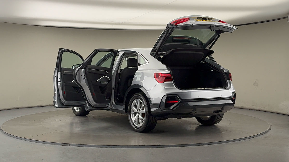 Used Audi Q3 2020 for sale - 77089589: Photo 23