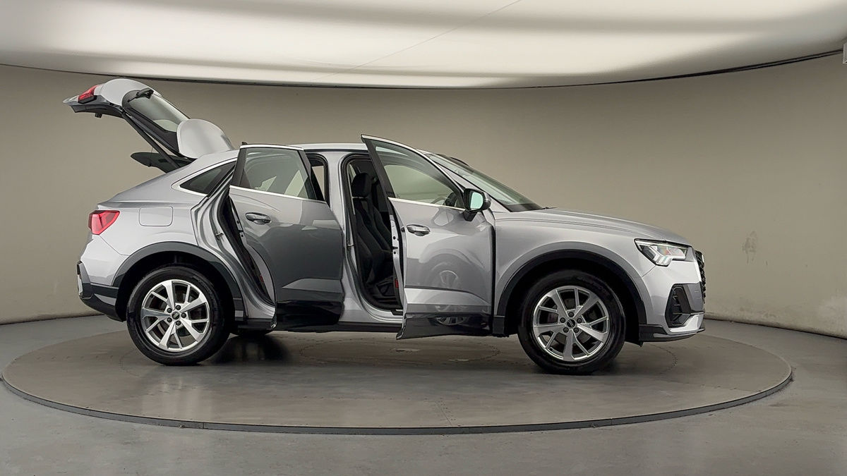 Used Audi Q3 2020 for sale - 77089589: Photo 55