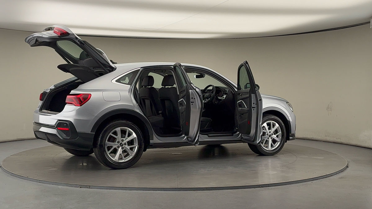 Used Audi Q3 2020 for sale - 77089589: Photo 57