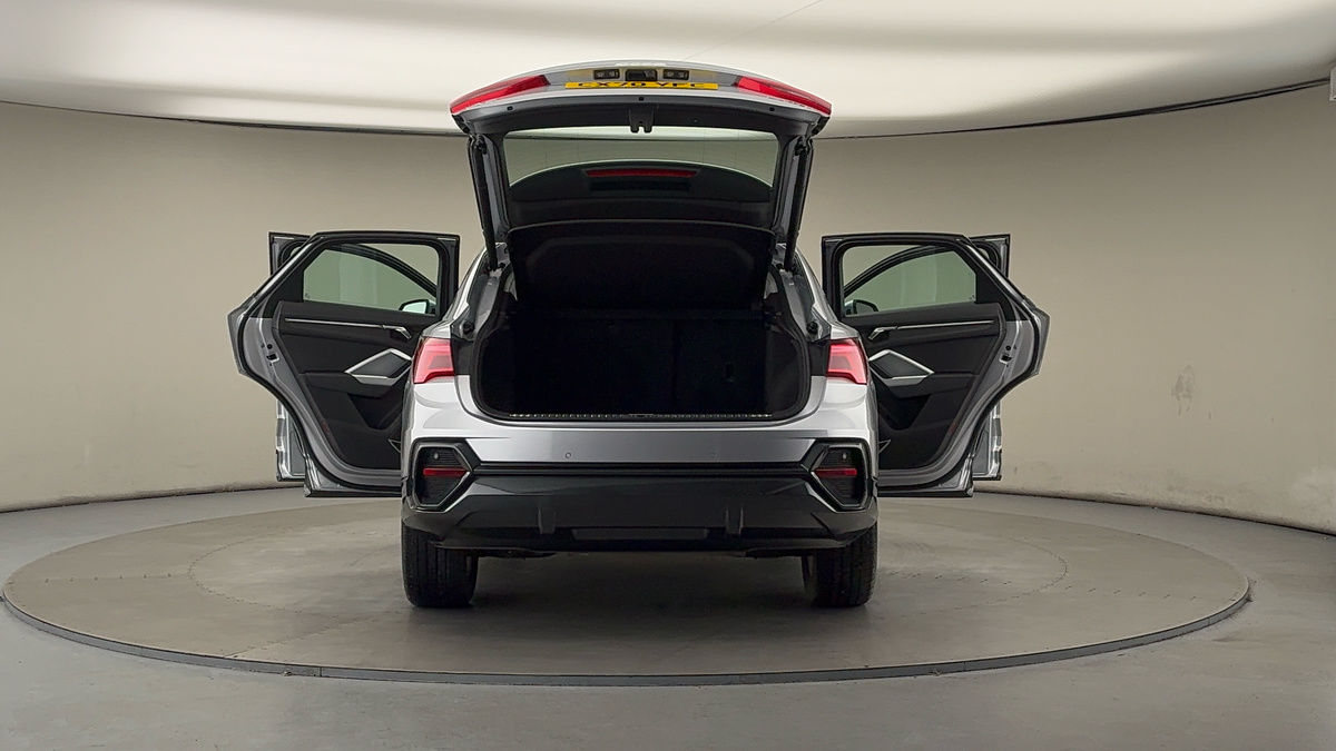 Used Audi Q3 2020 for sale - 77089589: Photo 60