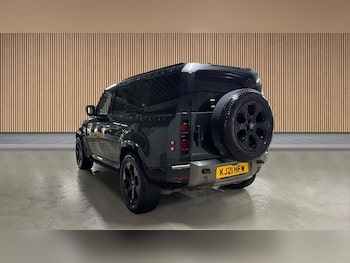 Used Land Rover Defender 110 2021 for sale - 78909099: Photo