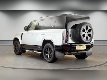 Used Land Rover Defender 110 2022 for sale - 78632800: Photo