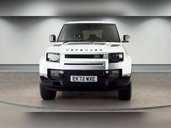 Used Land Rover Defender 110 2022 for sale - 78632800: Photo