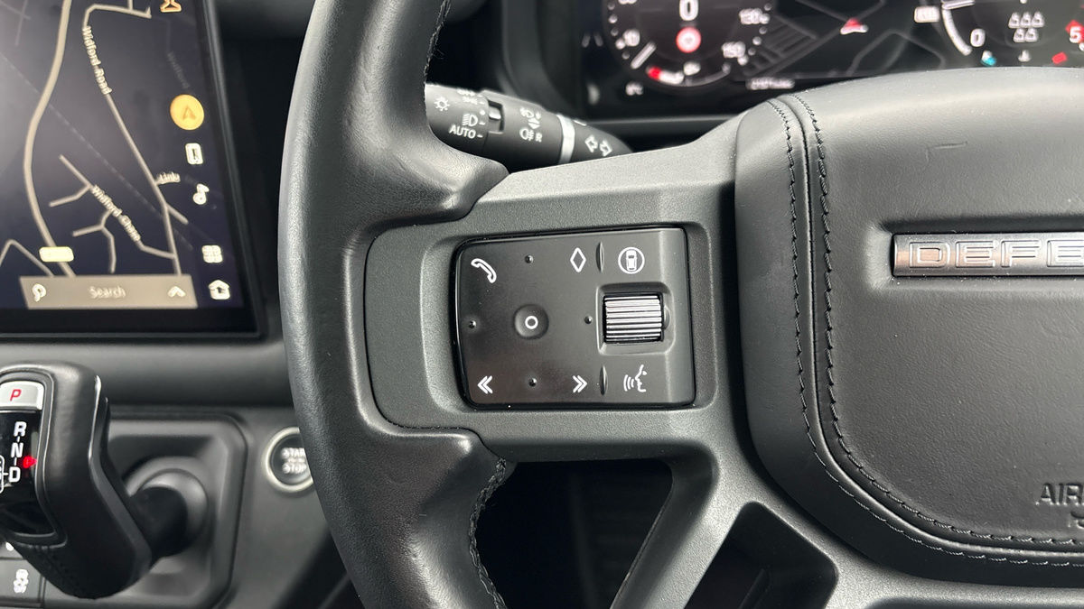 Used Land Rover Defender 2023 for sale - 77584259: Photo 13