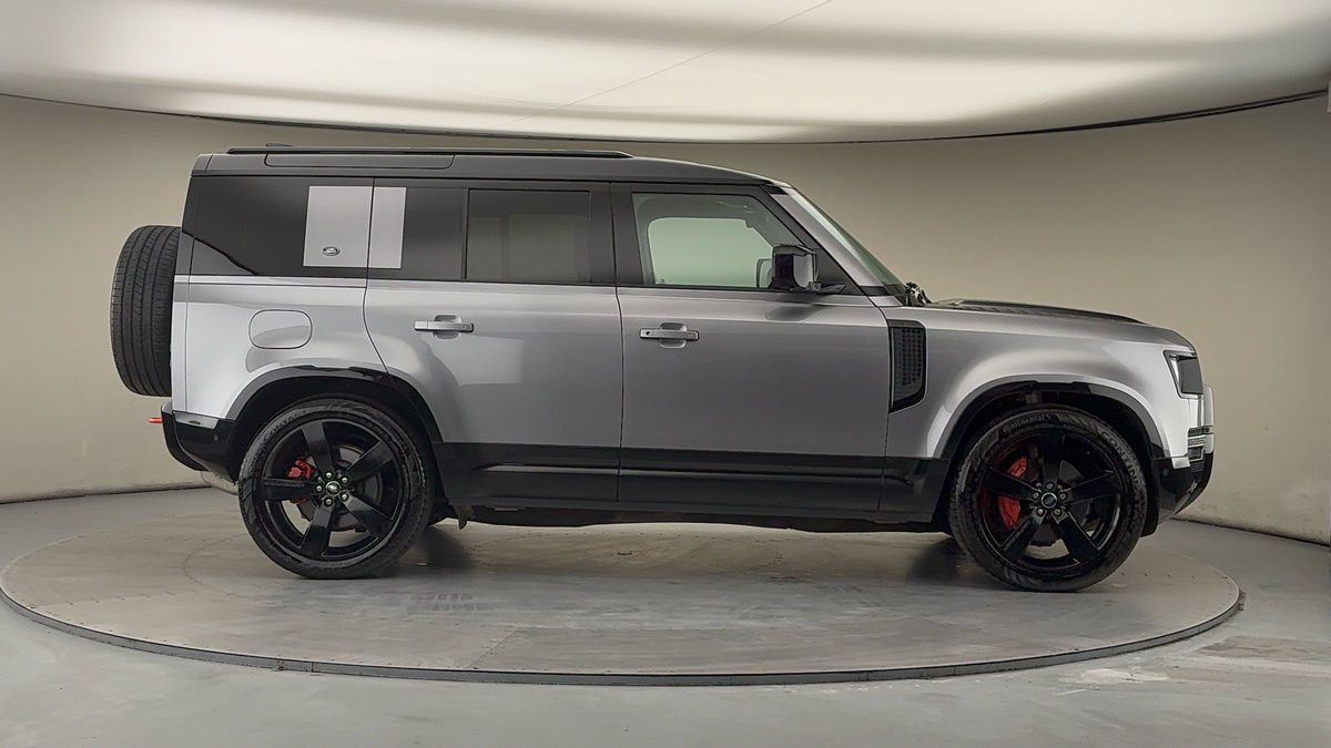 Used Land Rover Defender 2023 for sale - 77584259: Photo 16