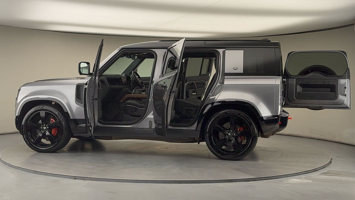 Used Land Rover Defender 2023 for sale - 77584259: Photo 47