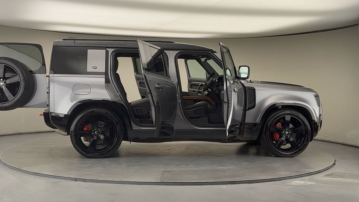 Used Land Rover Defender 2023 for sale - 77584259: Photo 57