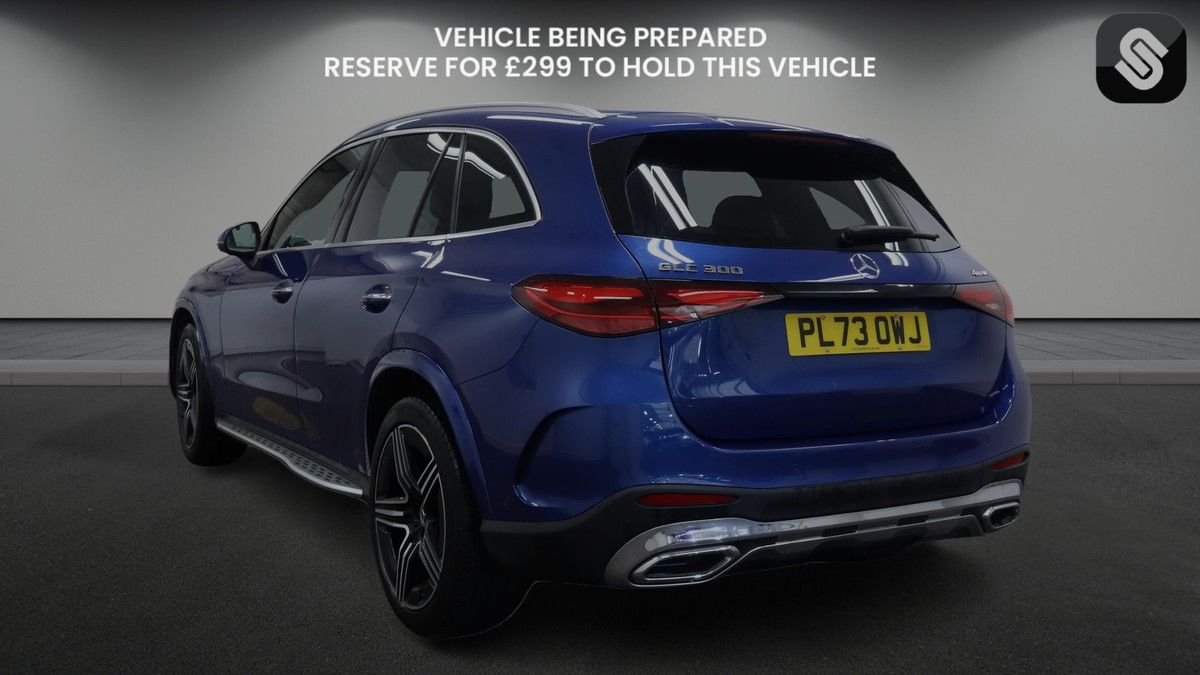 Used Mercedes-Benz GLC 2023 for sale - 77508229: Photo 3